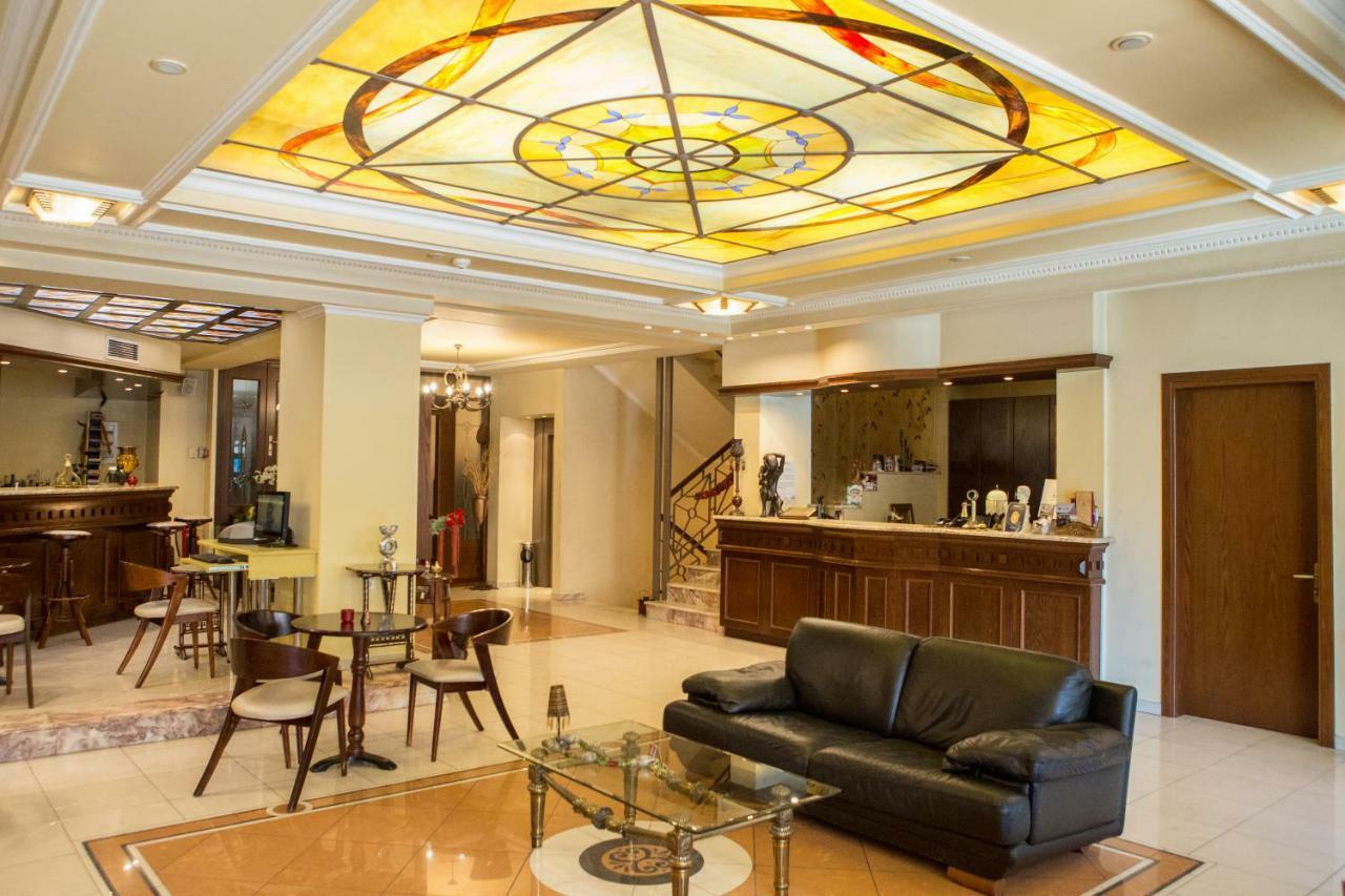 Hotel Pella 지아니트사 외부 사진